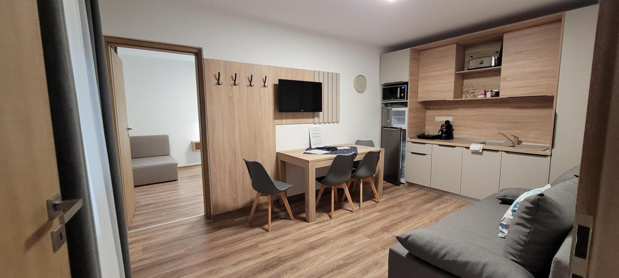 Csaladi Kikoeto Apartman ยูลา ภายนอก รูปภาพ