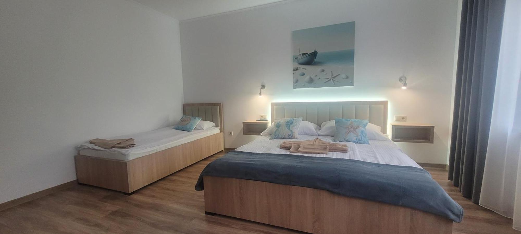 Csaladi Kikoeto Apartman ยูลา ภายนอก รูปภาพ
