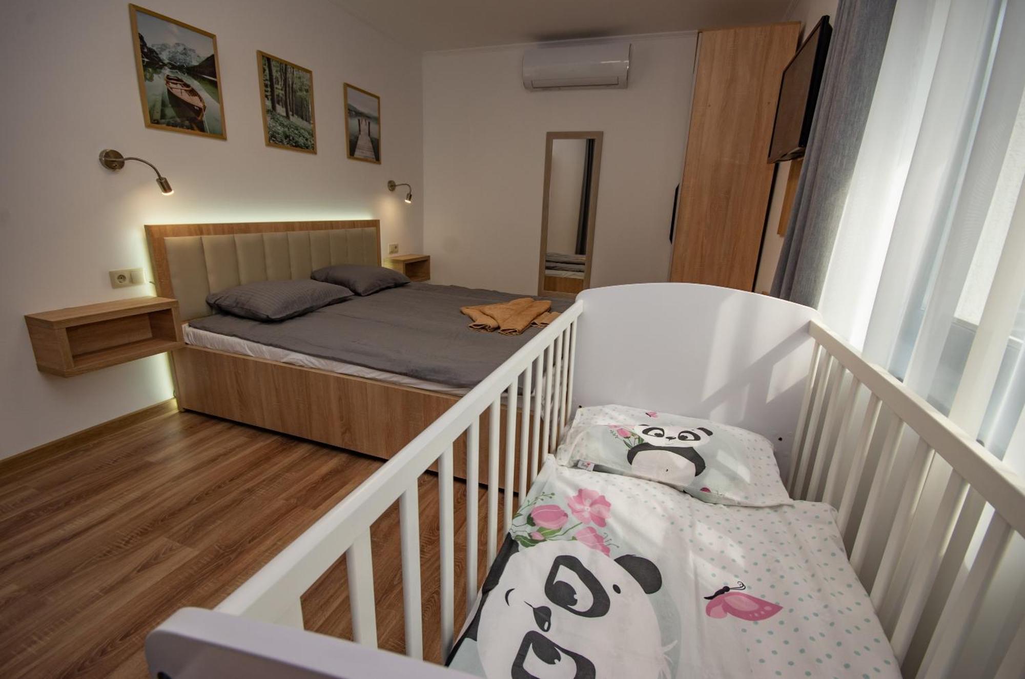 Csaladi Kikoeto Apartman ยูลา ภายนอก รูปภาพ
