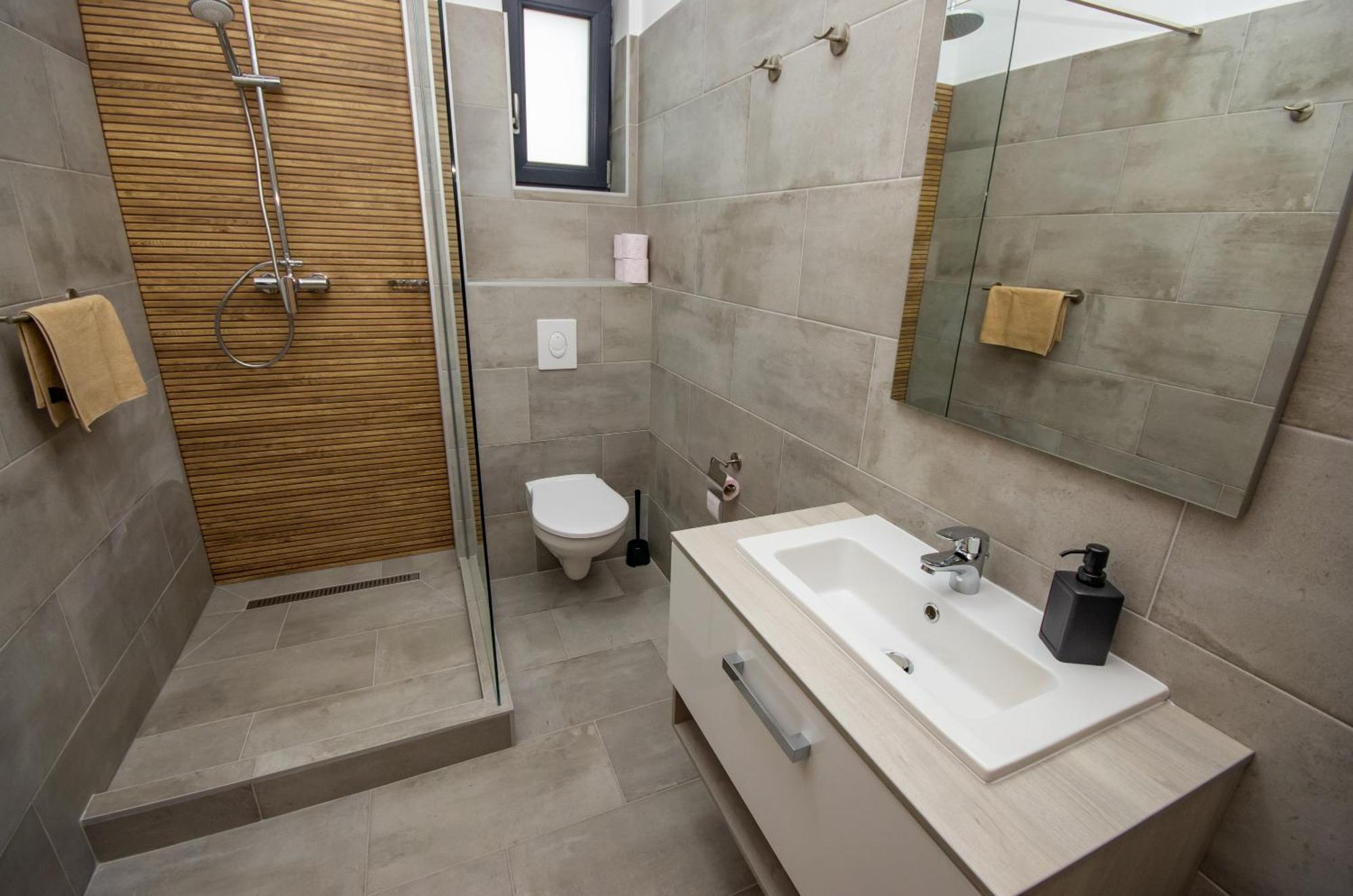 Csaladi Kikoeto Apartman ยูลา ภายนอก รูปภาพ