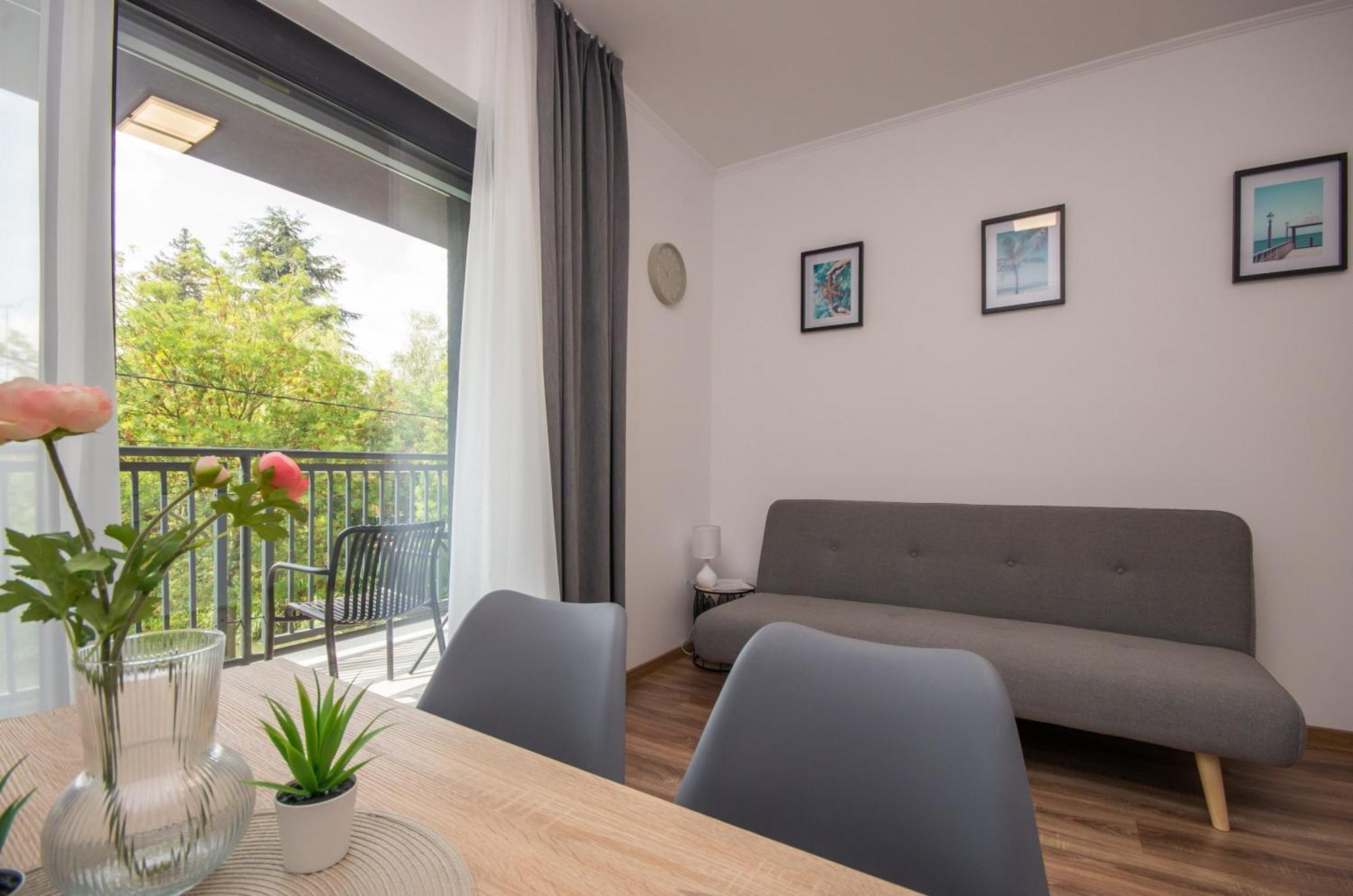 Csaladi Kikoeto Apartman ยูลา ภายนอก รูปภาพ
